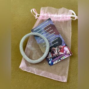 Sashka hand-crocheted beaded bracelet